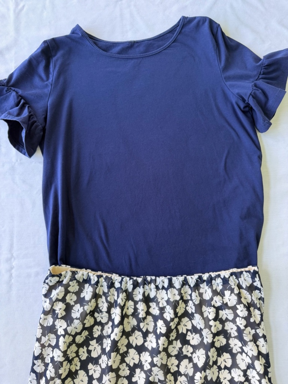 Chaps Floral Print Elastic Waist Skirt - Size Large (Includes FREE Navy Top)